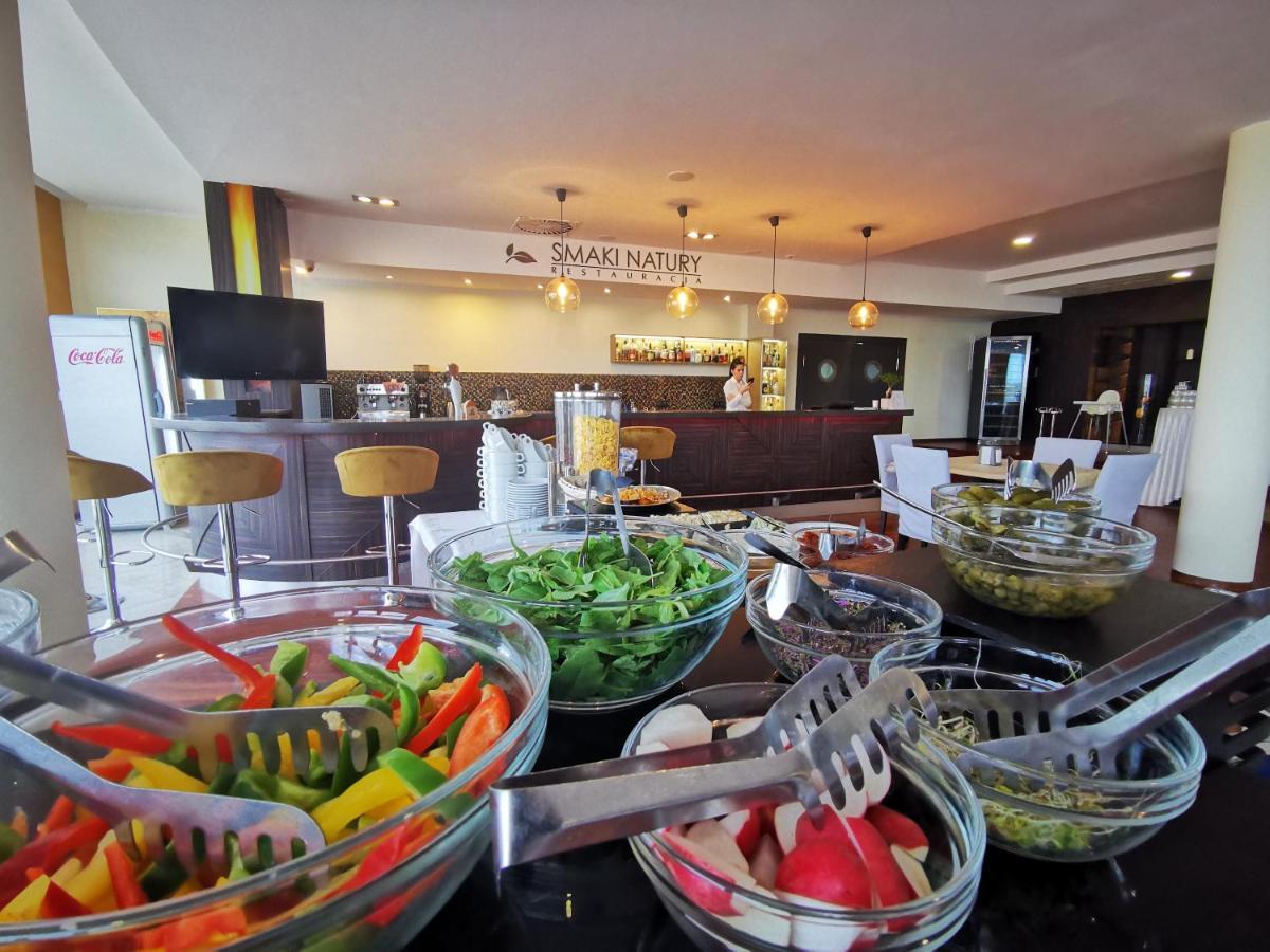 Hotel Mistral Sport Gniewino Esterno foto